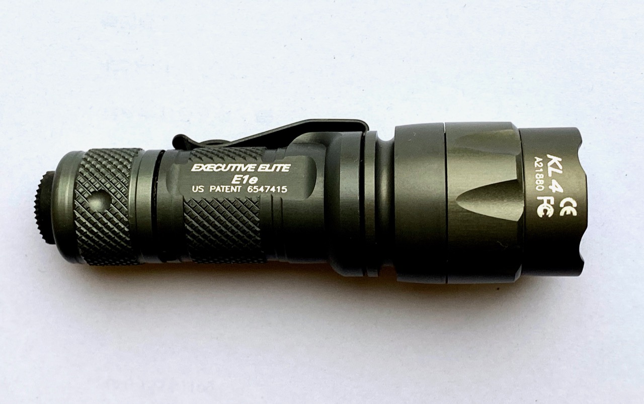 SureFire E1E HA 未開封新品、未使用スペアバルブ付き：コレクターズ