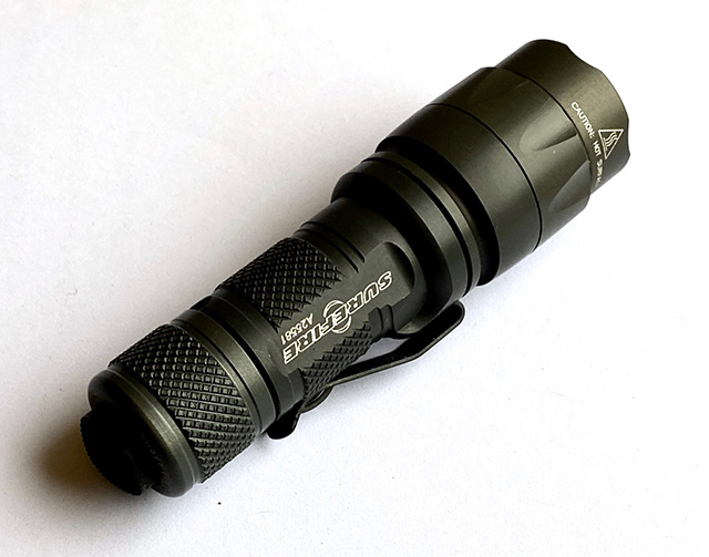 Yahoo!オークション - SUREFIRE E1e-HA Executive Elite 1セル3V