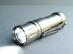 Pro Light Japan McGizmo マックギズモ LED Titanium Light